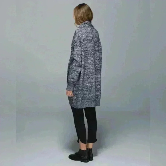 LULULEMON Cardi All Day in Black / White Sz. XSmall / Small - Picture 2 of 16